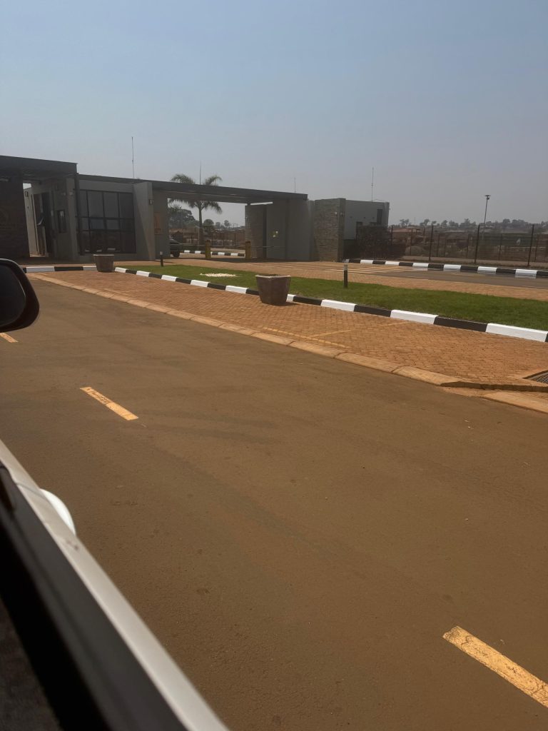 WhatsApp Image 2025-09-16 at 13.43.50 (1)