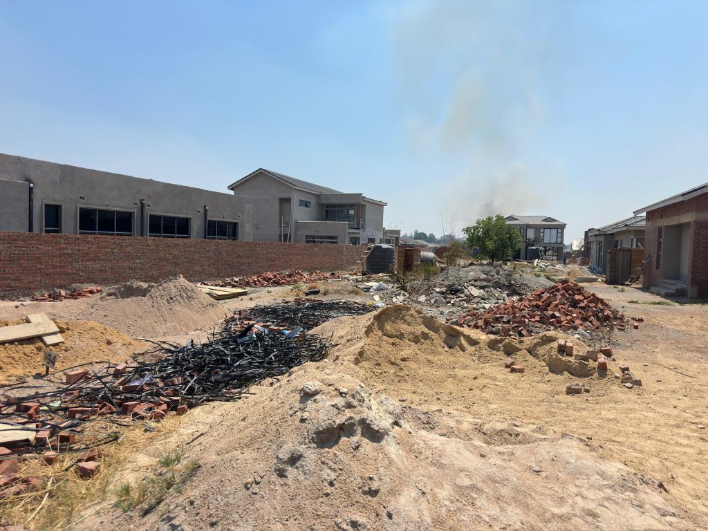 WhatsApp Image 2025-10-23 at 09.36.40 (1)